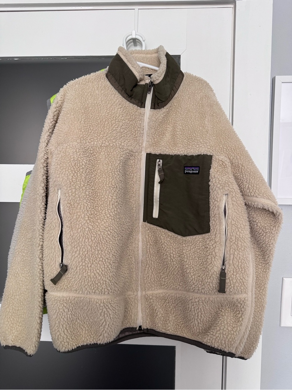 Patagonia Boys Cream Sherpa Fleece Jacket with Olive Chest Pocket